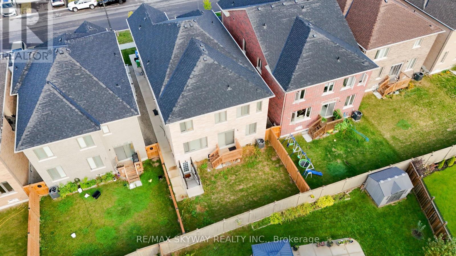 379 Valleyway Drive, Brampton, Ontario  L6X 5S7 - Photo 48 - W12452509