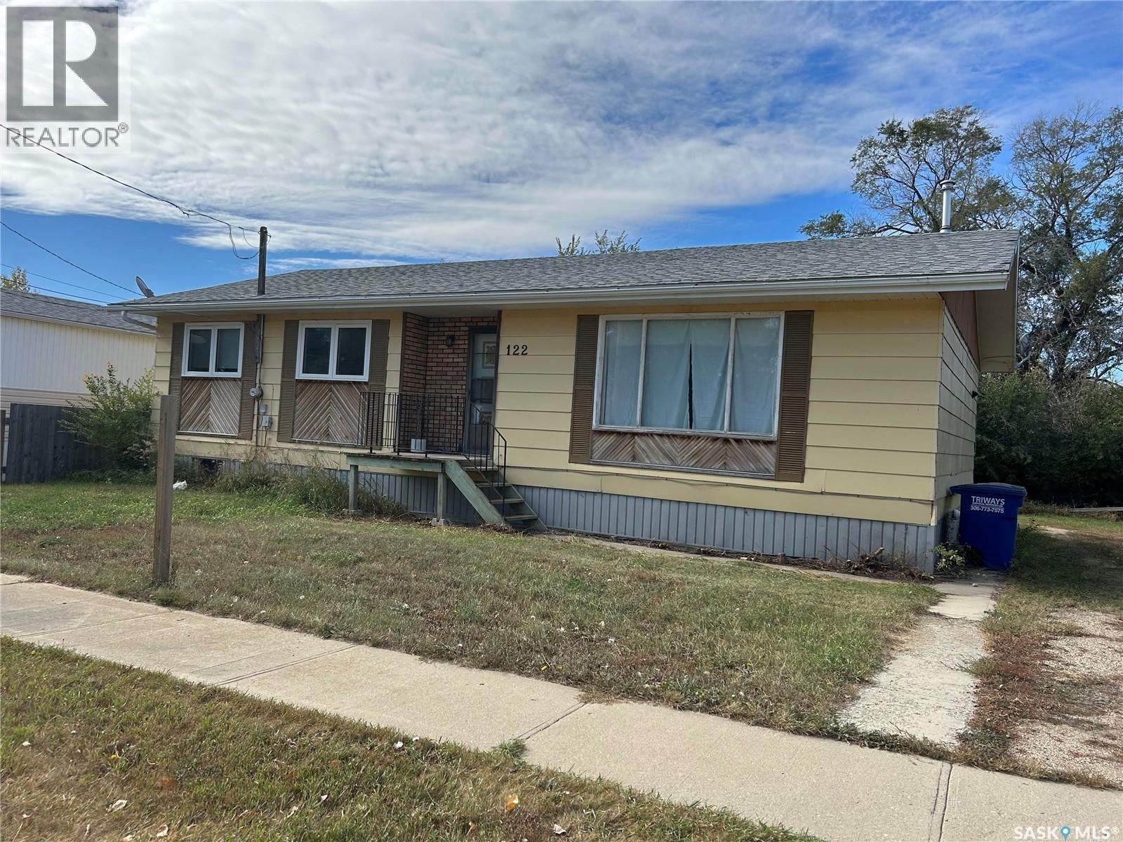 122 1st STREET, Chaplin, Saskatchewan