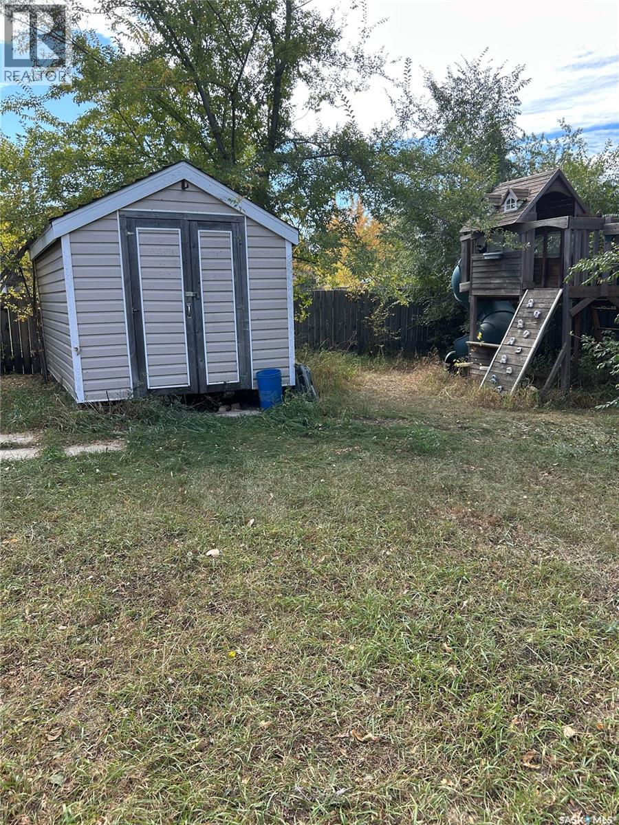 122 1st Street, Chaplin, Saskatchewan  S0H 0V0 - Photo 25 - SK020299