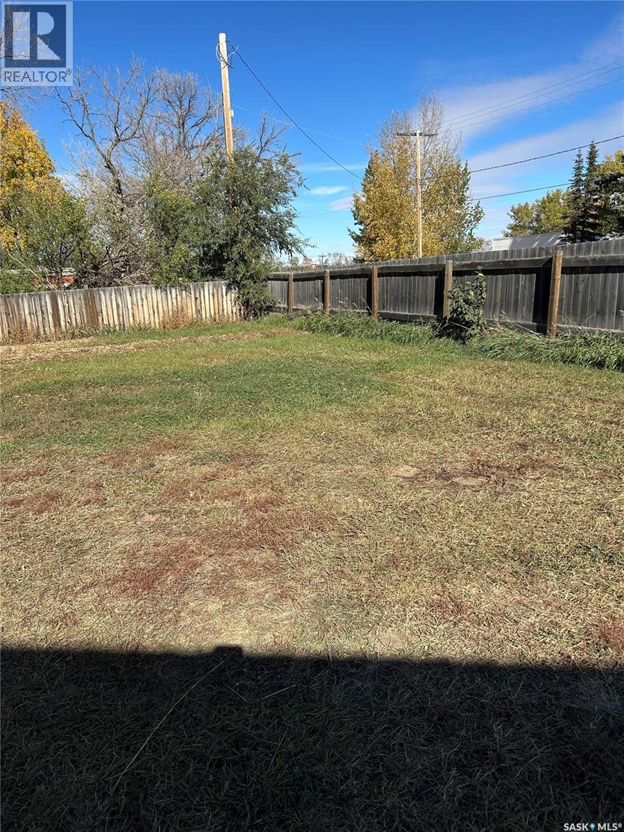 122 1st Street, Chaplin, Saskatchewan  S0H 0V0 - Photo 29 - SK020299
