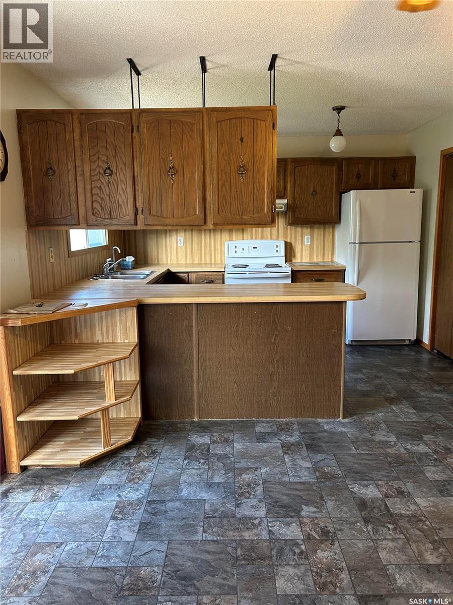 122 1st Street, Chaplin, Saskatchewan  S0H 0V0 - Photo 7 - SK020299