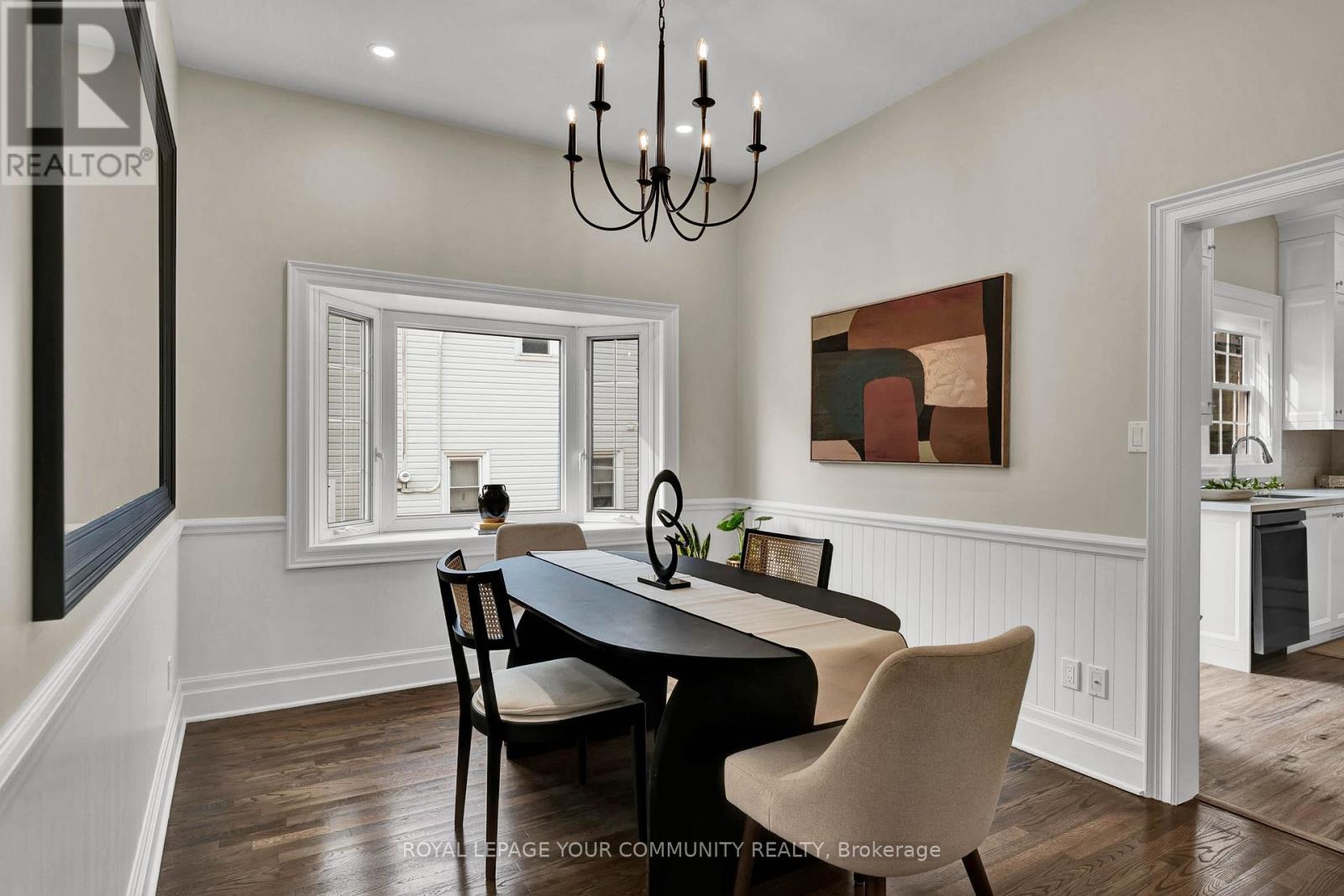 29 Wells Street, Aurora, Ontario  L4G 1S8 - Photo 11 - N12452940