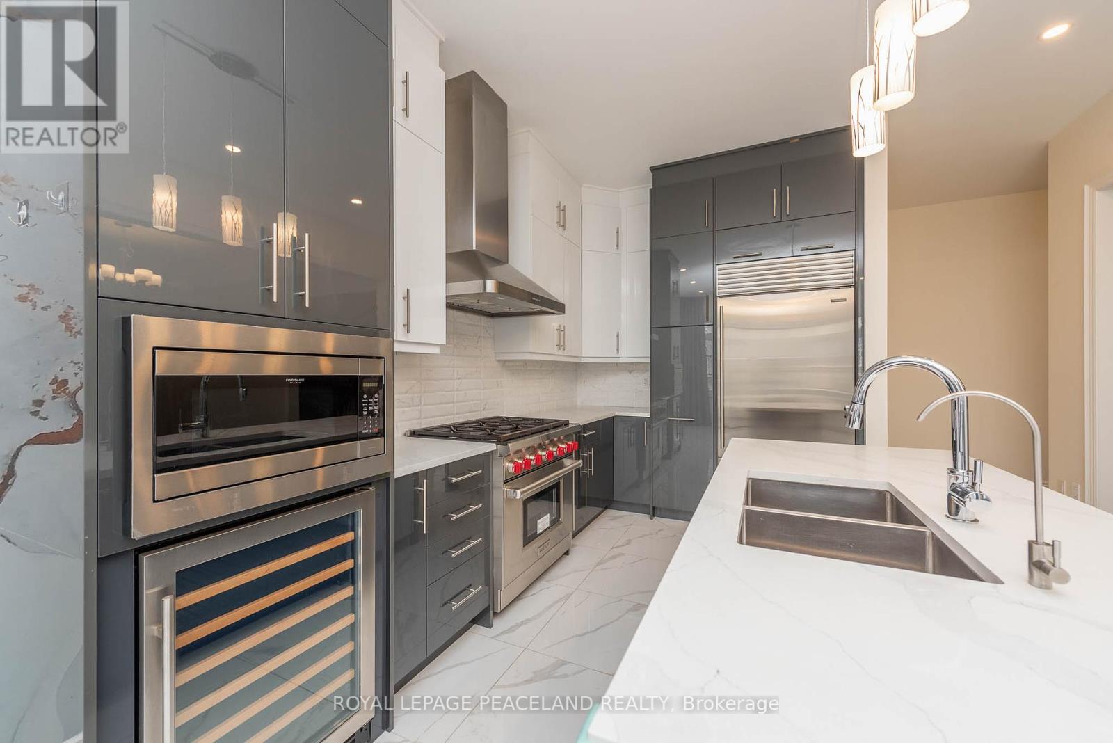 32 Planet Street, Richmond Hill, Ontario  L4C 4Y3 - Photo 6 - N12452946