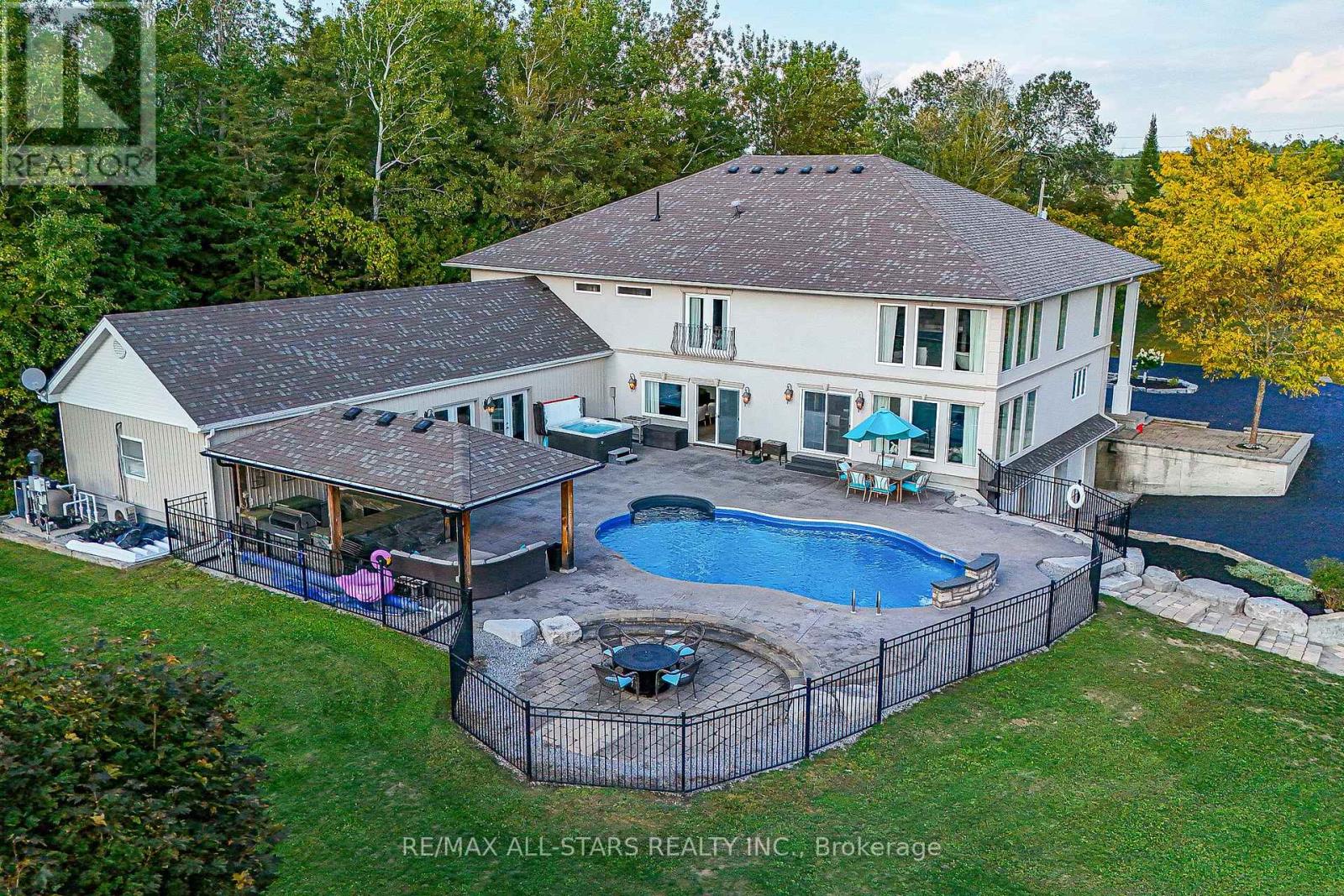 25956 Mccowan Road, Georgina, Ontario  L0E 1R0 - Photo 6 - N12452947