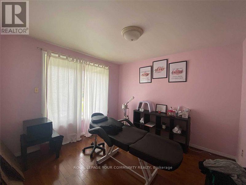 Main - 70 Chavender Place, Vaughan, Ontario  L4L 1K5 - Photo 10 - N12452957