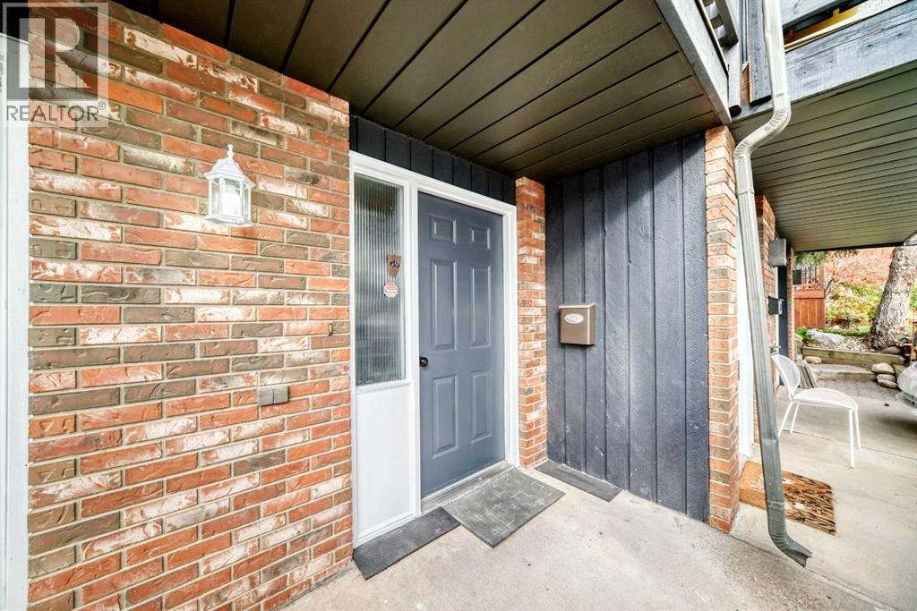 8336 Silver Springs Road Nw, Calgary, Alberta  T3B 4J6 - Photo 3 - A2262683