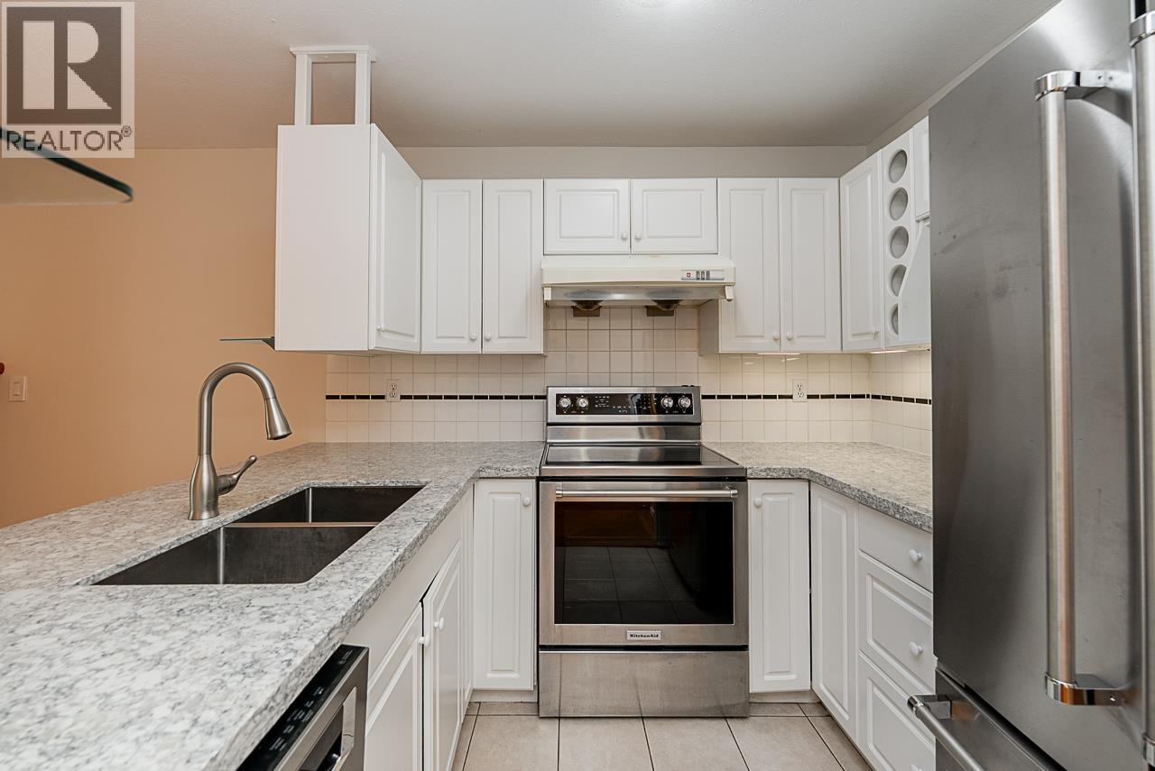217 7139 18th Avenue, Burnaby, British Columbia  V3N 4Z3 - Photo 10 - R3056778