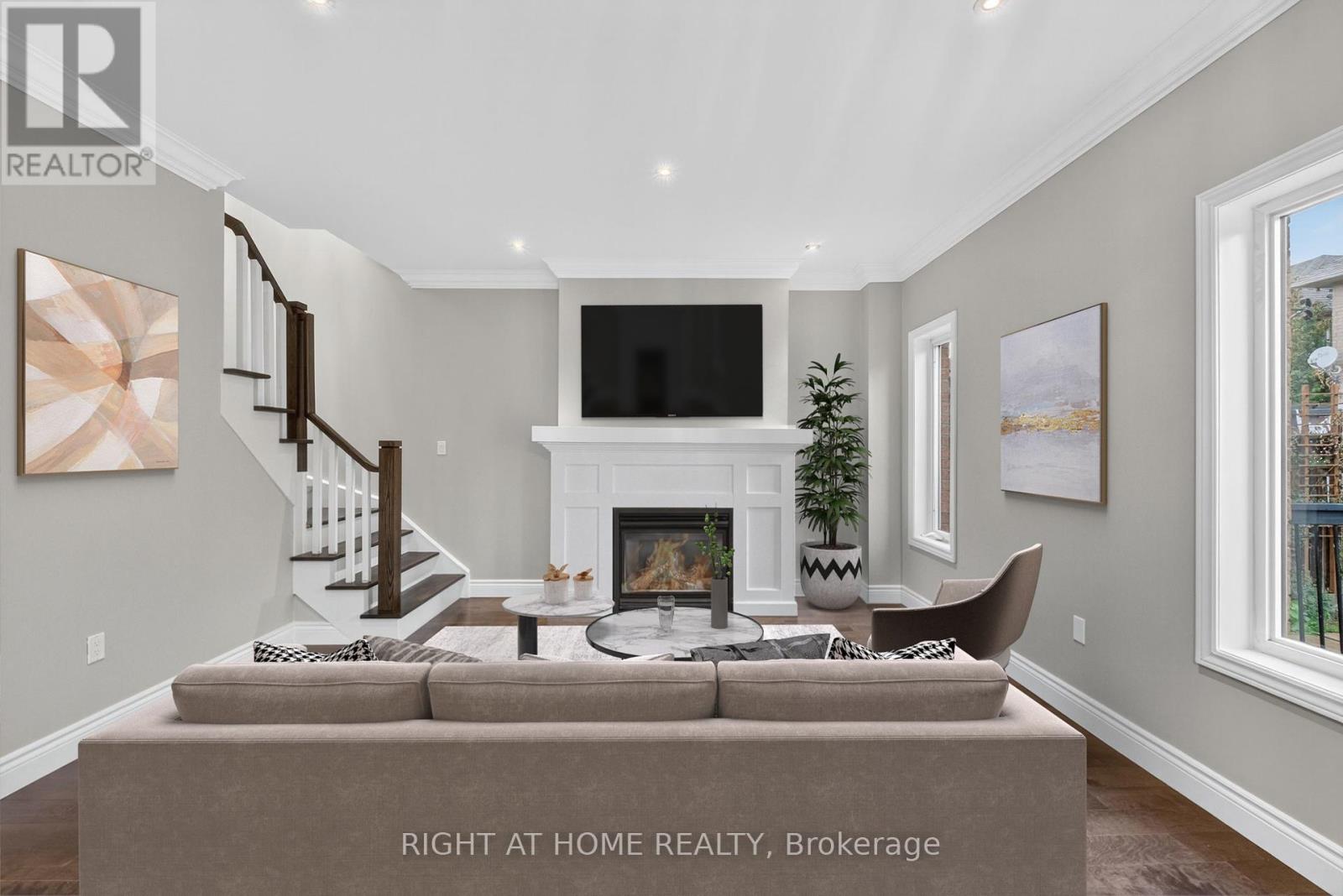 155 Springstead Avenue, Hamilton, Ontario  L8E 6E7 - Photo 15 - X12451727