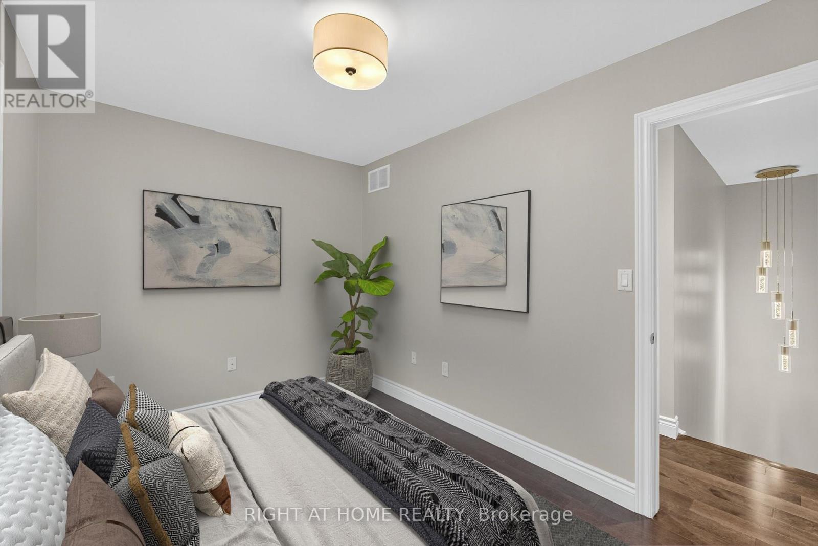 155 Springstead Avenue, Hamilton, Ontario  L8E 6E7 - Photo 24 - X12451727
