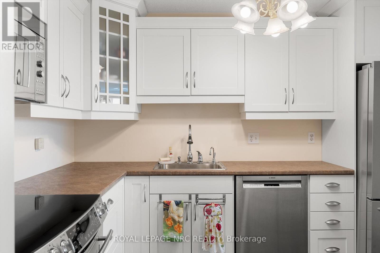 1109 - 7 Gale Crescent, St. Catharines, Ontario  L2R 7M8 - Photo 7 - X12343675