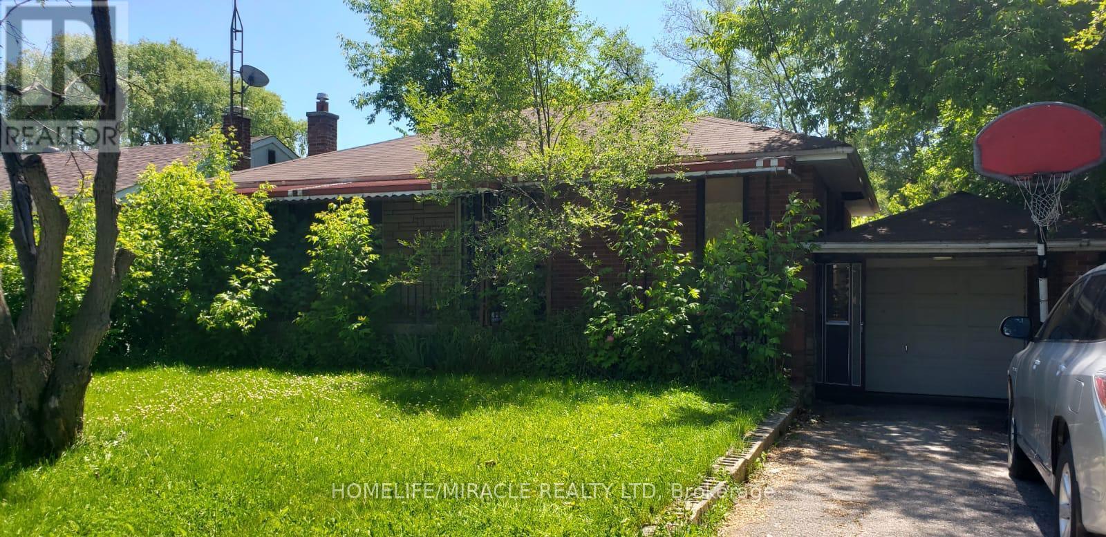 256 HILLSIDE DRIVE, Mississauga, Ontario