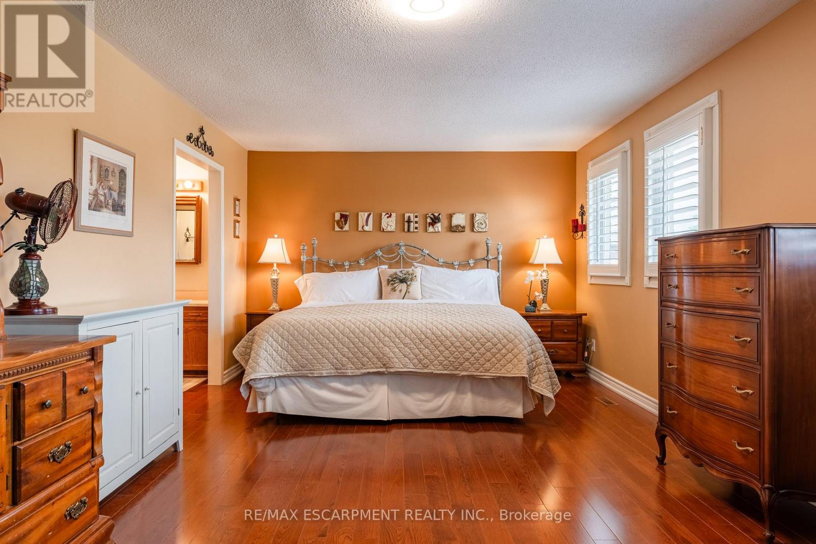 2054 Teeside Court, Mississauga, Ontario  L5M 3E5 - Photo 31 - W12452949