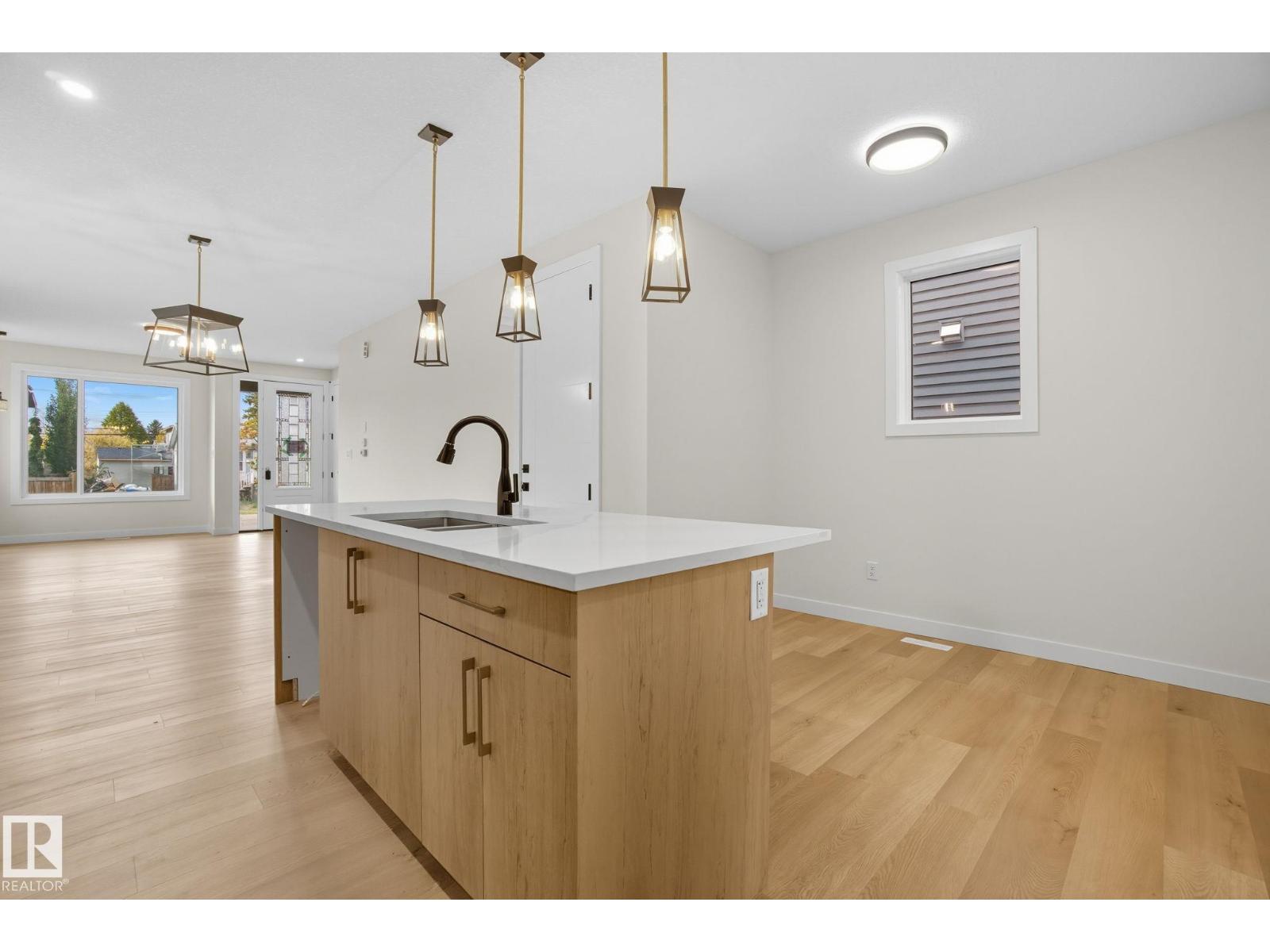 9007 153 St Nw, Edmonton, Alberta  T5R 1P4 - Photo 11 - E4461381