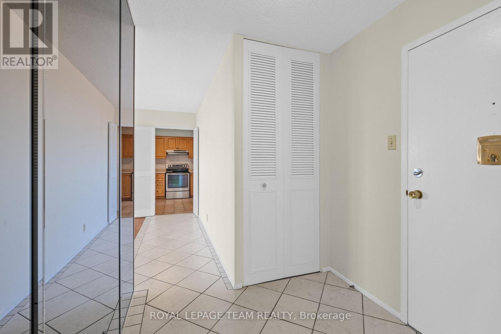 1106 - 1285 Cahill Drive, Ottawa, Ontario  K1V 9A7 - Photo 10 - X12452986
