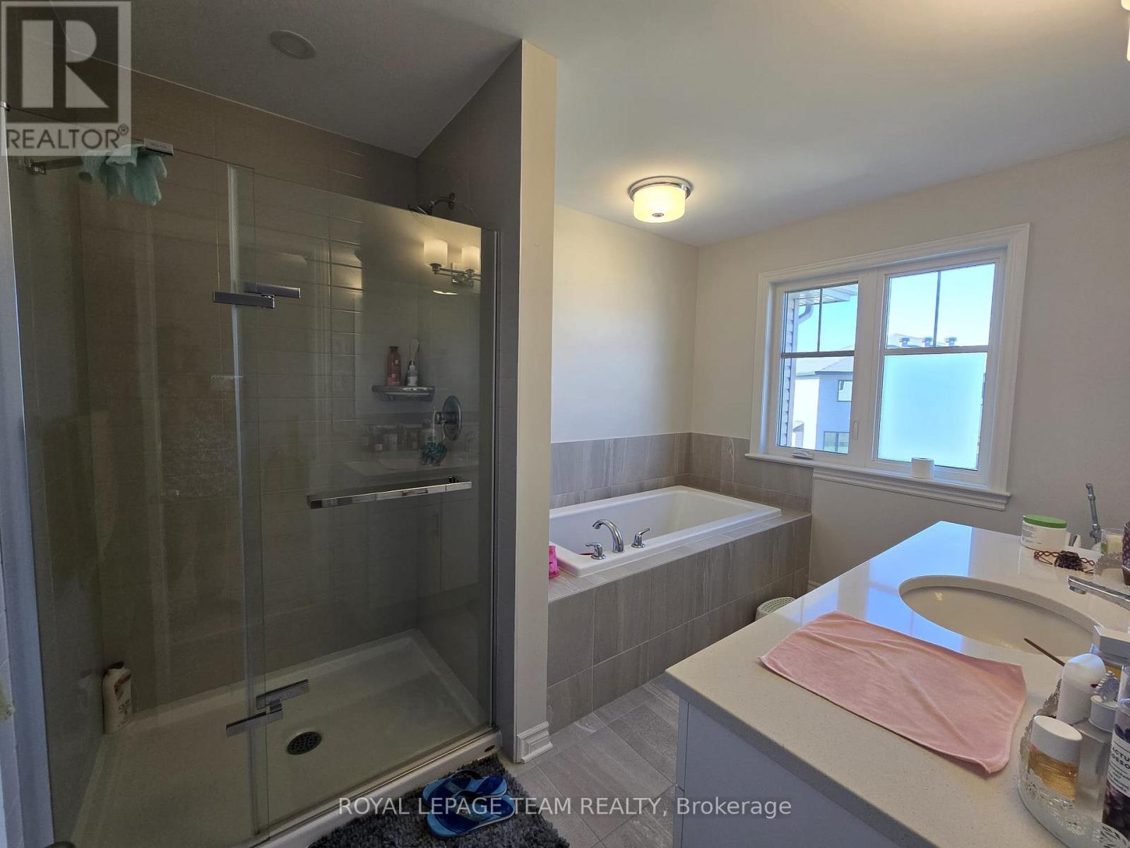514 Sonmarg Crescent, Ottawa, Ontario  K2J 7A6 - Photo 22 - X12453018