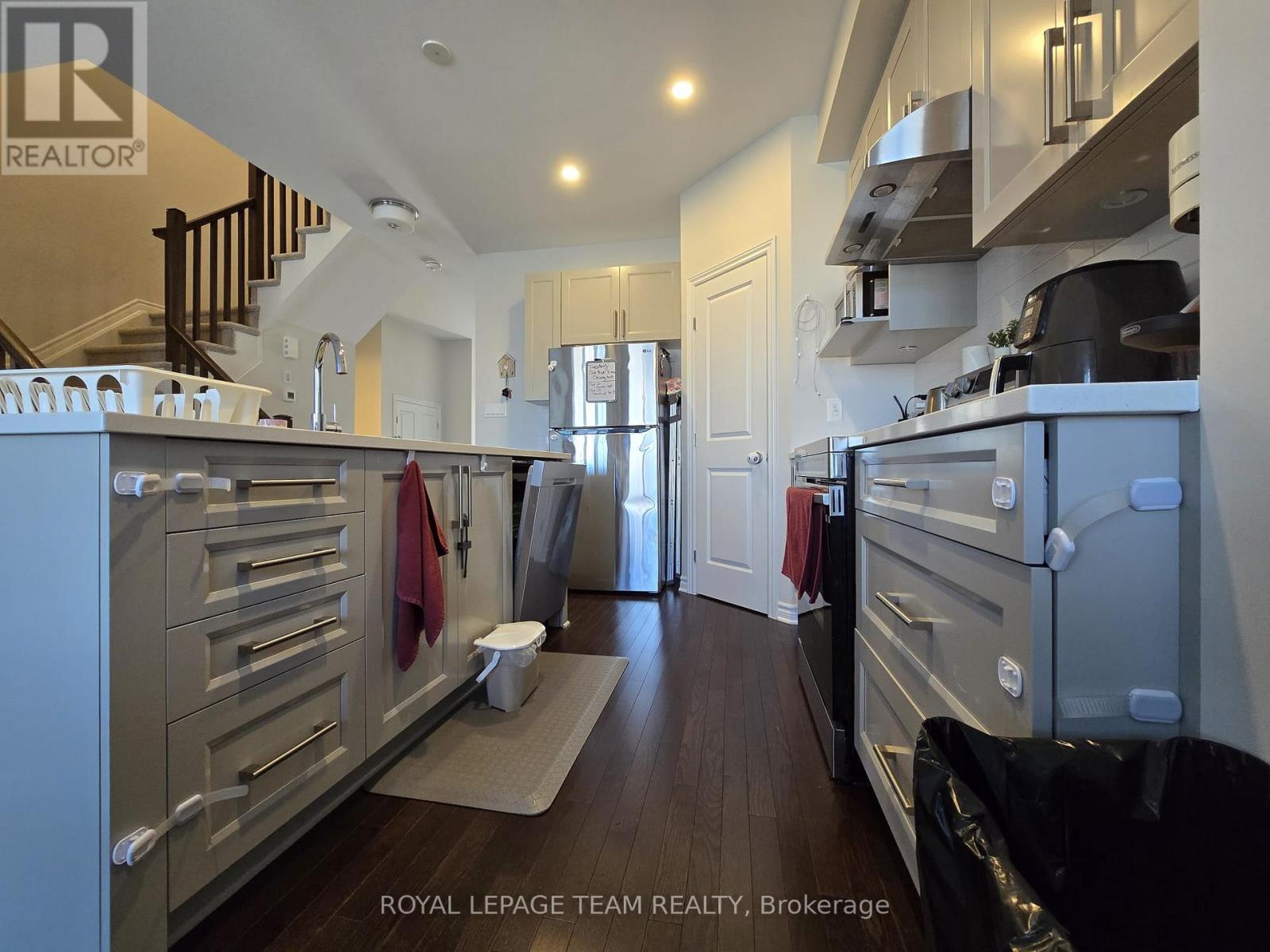 514 Sonmarg Crescent, Ottawa, Ontario  K2J 7A6 - Photo 7 - X12453018