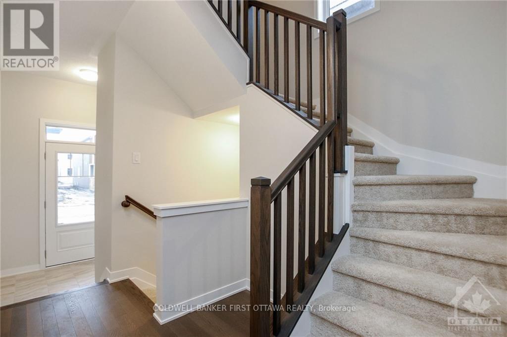71 Kindred Row, Ottawa, Ontario  K2S 2Z6 - Photo 15 - X12453035