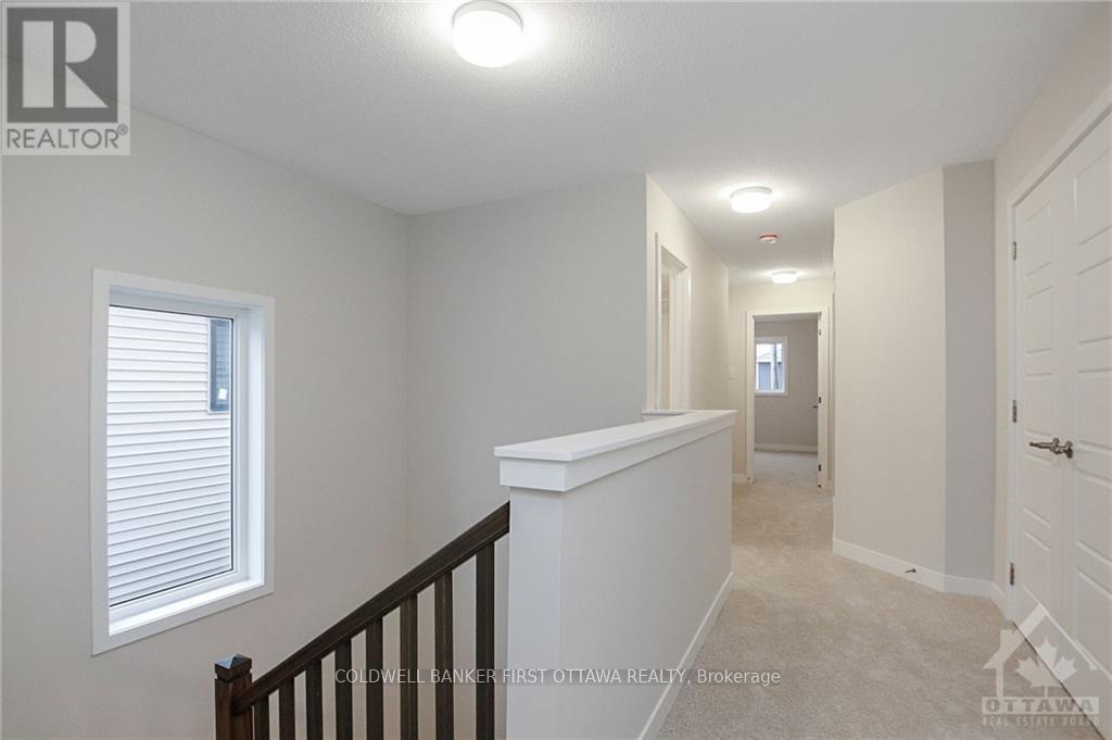 71 Kindred Row, Ottawa, Ontario  K2S 2Z6 - Photo 16 - X12453035
