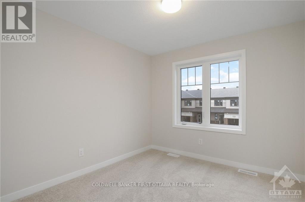 71 Kindred Row, Ottawa, Ontario  K2S 2Z6 - Photo 25 - X12453035