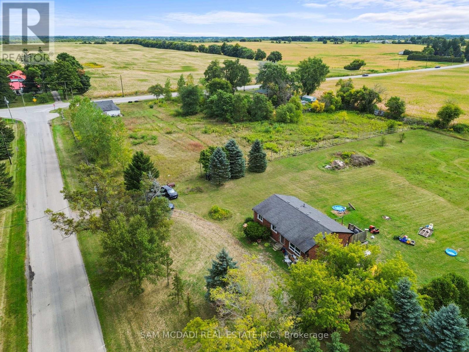 5 Eighth Concession Road, Brant, Ontario  N0E 1A0 - Photo 4 - X12452934
