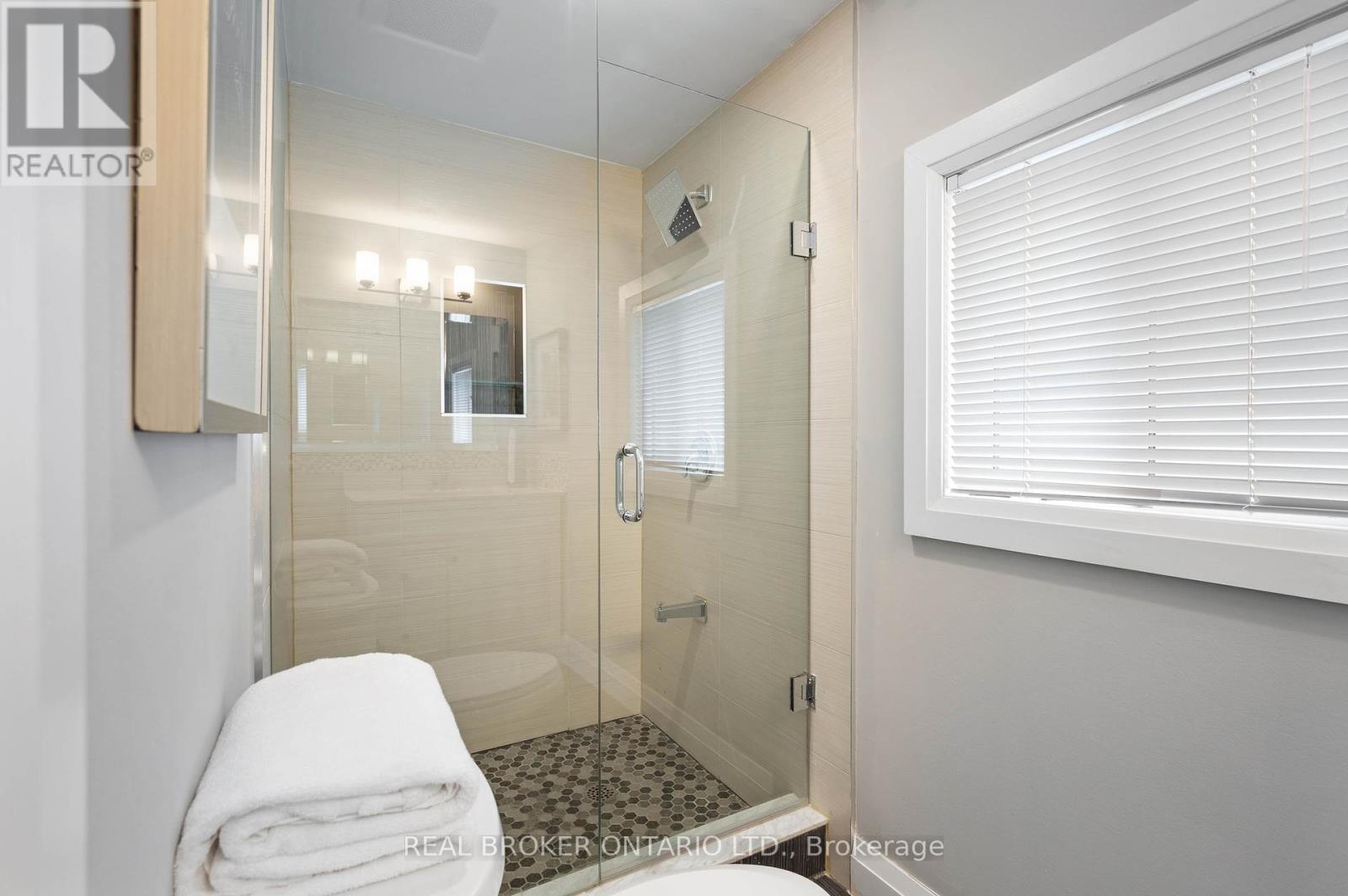 50 Pearl Street, Brantford, Ontario  N3T 3N6 - Photo 16 - X12452953