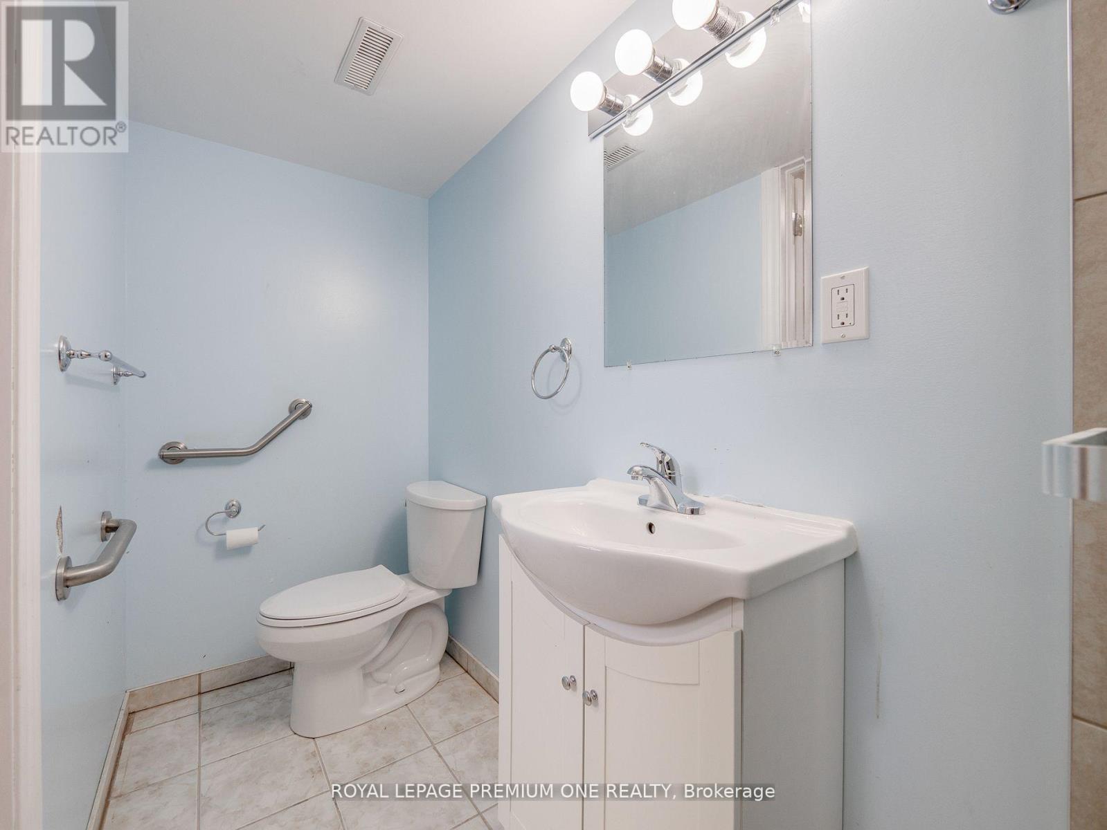 Lower - 935 Strasburg Road, Kitchener, Ontario  N2E 1T6 - Photo 20 - X12452955