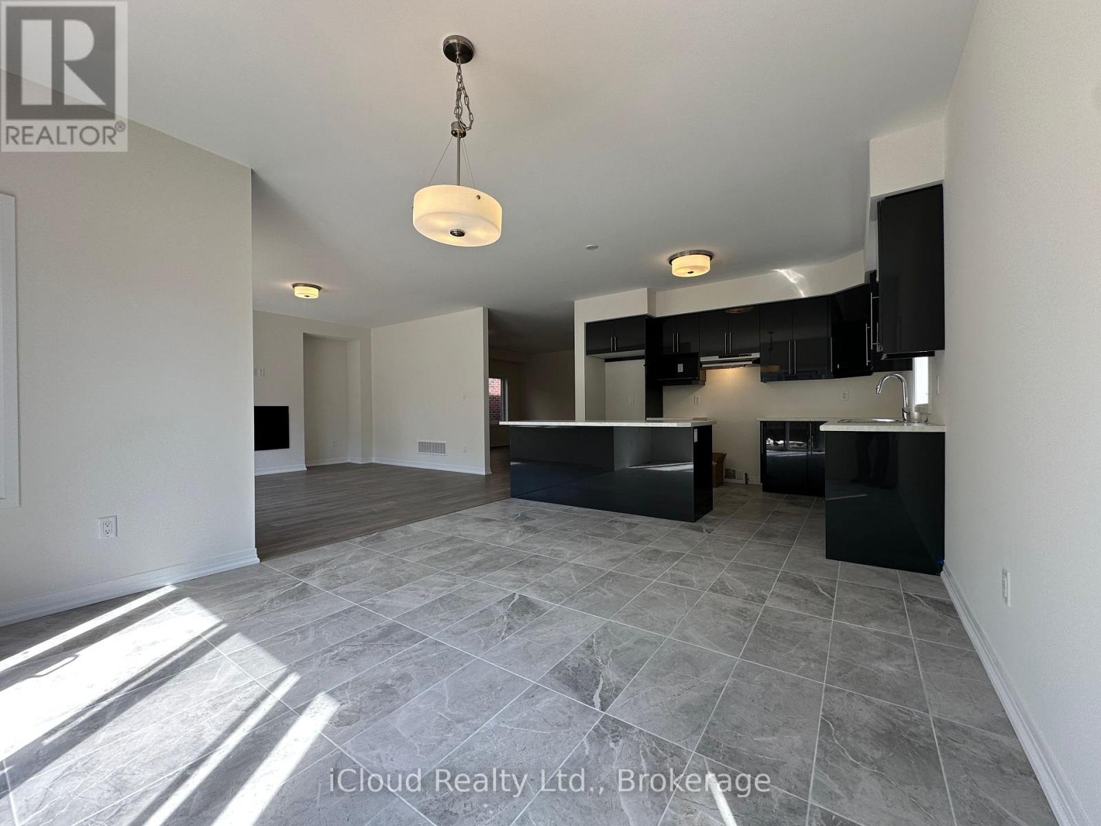 77 Mckernan Avenue, Brantford, Ontario  N3V 0C1 - Photo 16 - X12452966