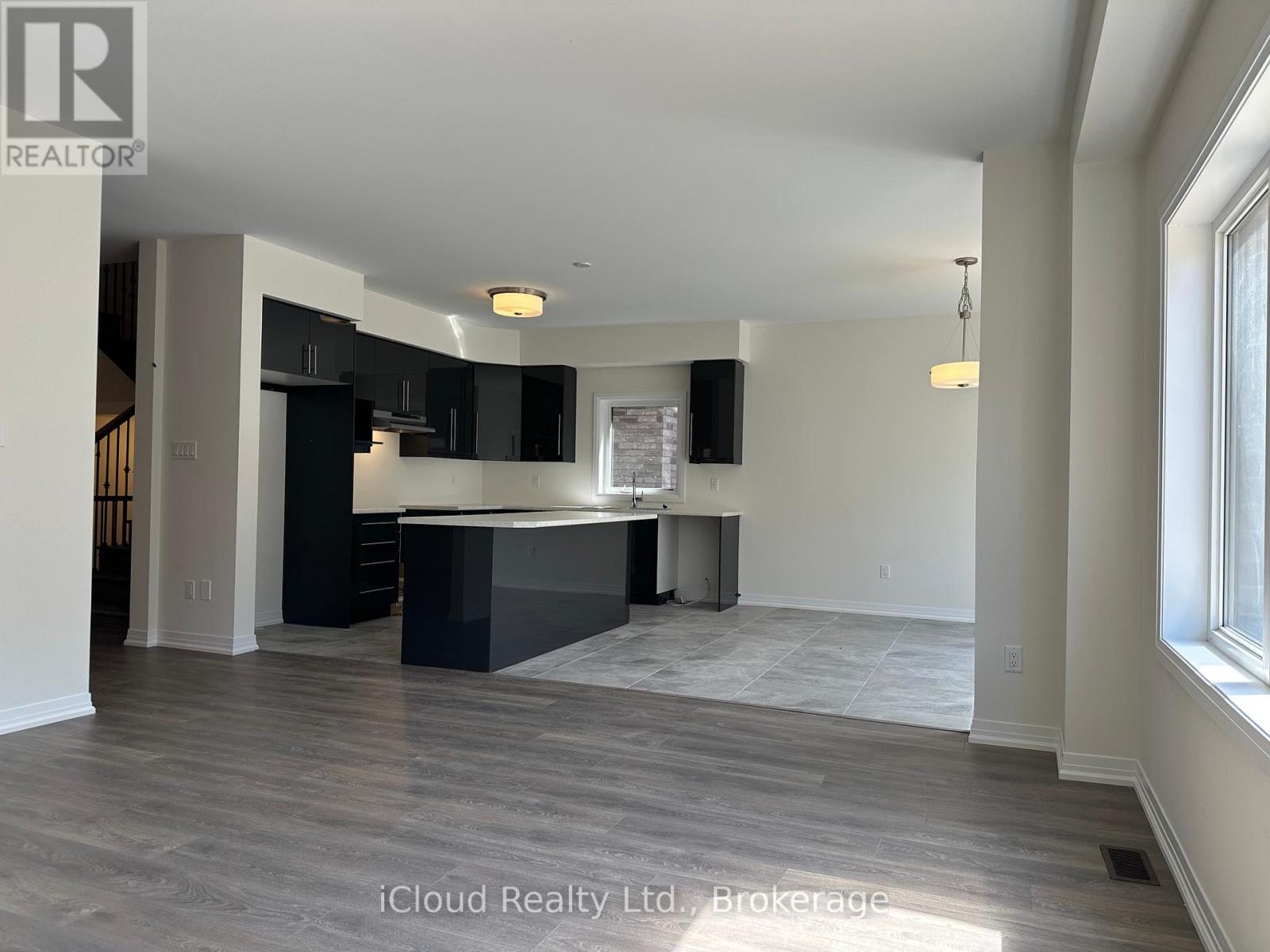 77 Mckernan Avenue, Brantford, Ontario  N3V 0C1 - Photo 17 - X12452966
