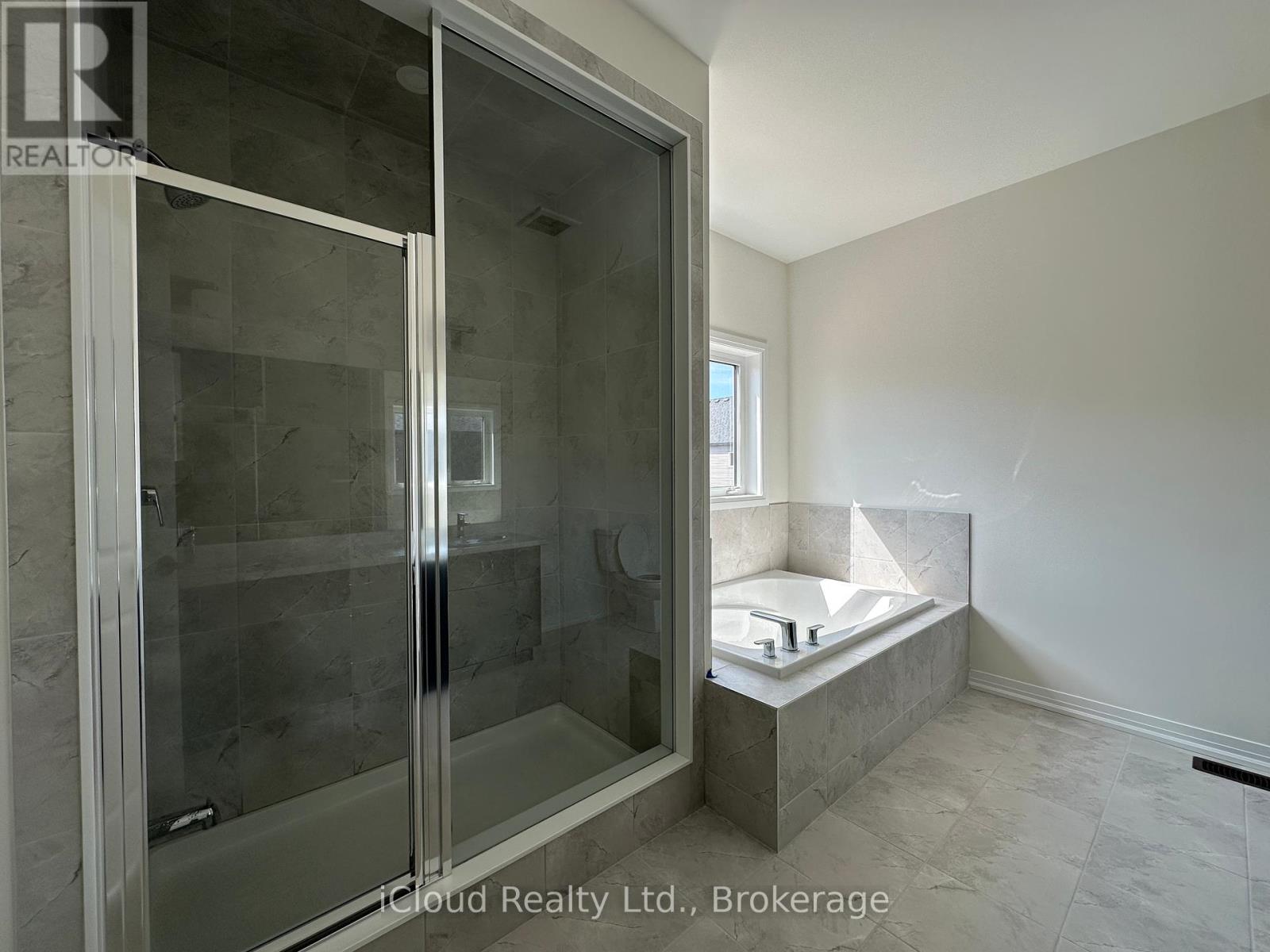 77 Mckernan Avenue, Brantford, Ontario  N3V 0C1 - Photo 29 - X12452966