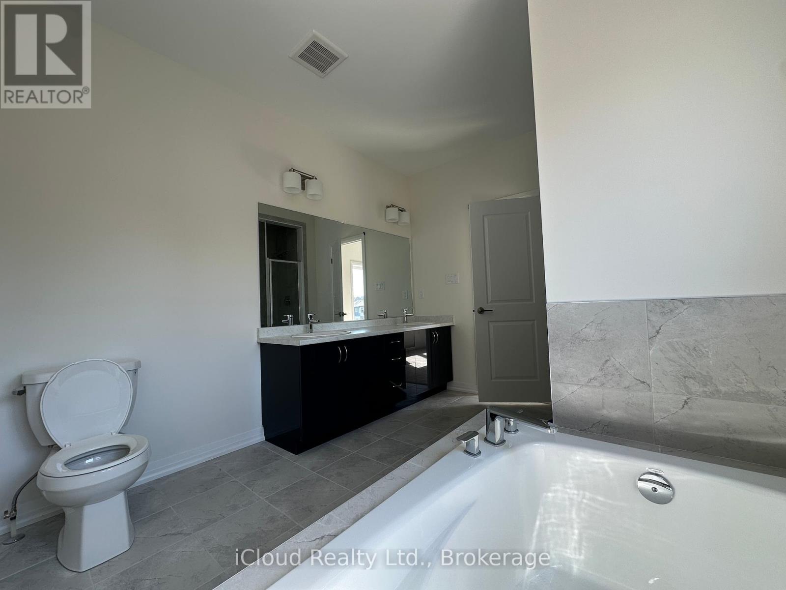 77 Mckernan Avenue, Brantford, Ontario  N3V 0C1 - Photo 30 - X12452966