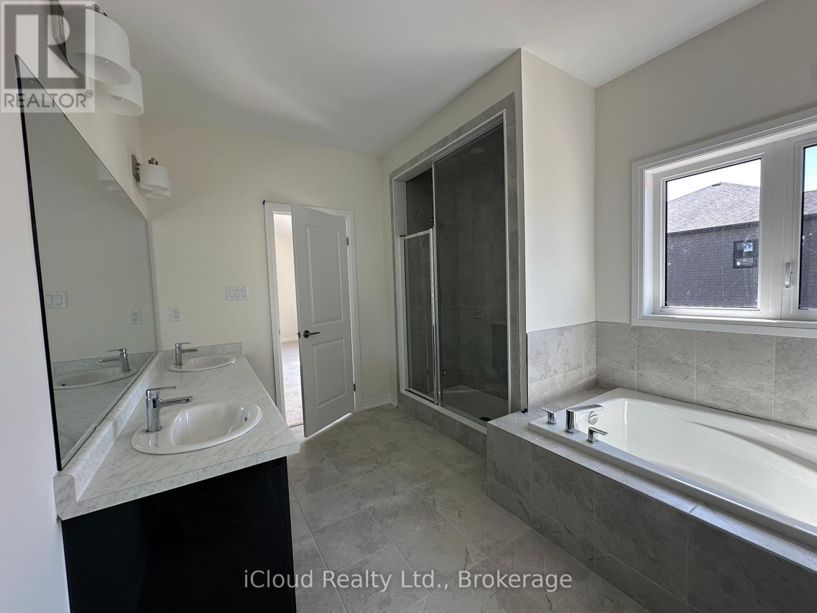 77 Mckernan Avenue, Brantford, Ontario  N3V 0C1 - Photo 31 - X12452966