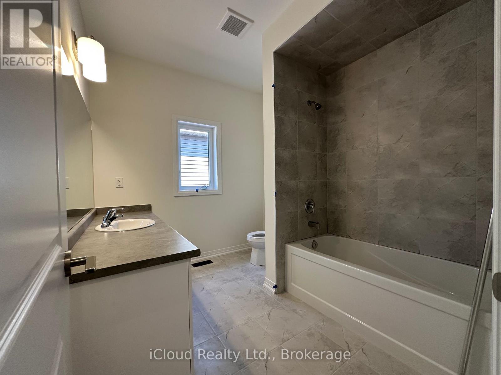 77 Mckernan Avenue, Brantford, Ontario  N3V 0C1 - Photo 42 - X12452966