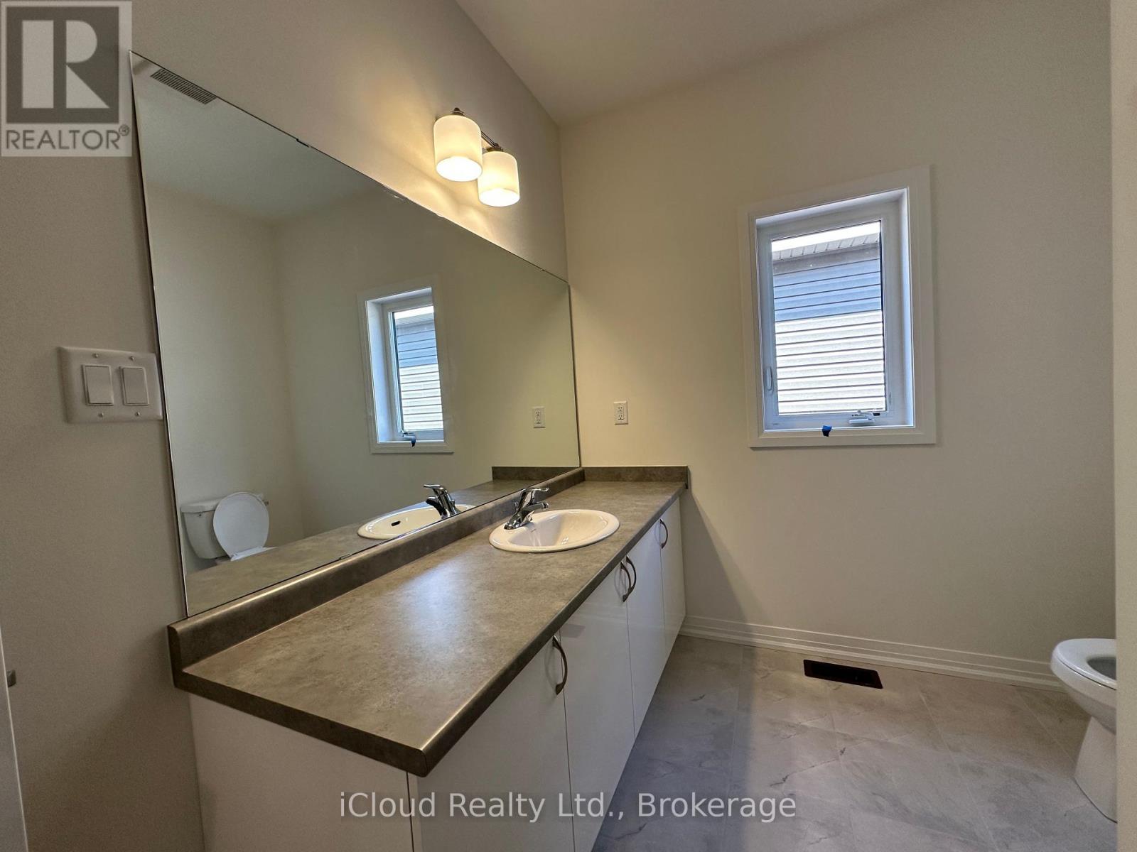 77 Mckernan Avenue, Brantford, Ontario  N3V 0C1 - Photo 43 - X12452966