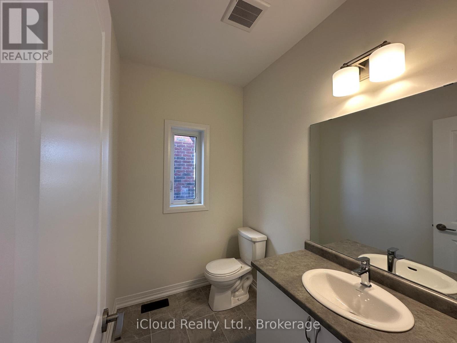 77 Mckernan Avenue, Brantford, Ontario  N3V 0C1 - Photo 6 - X12452966