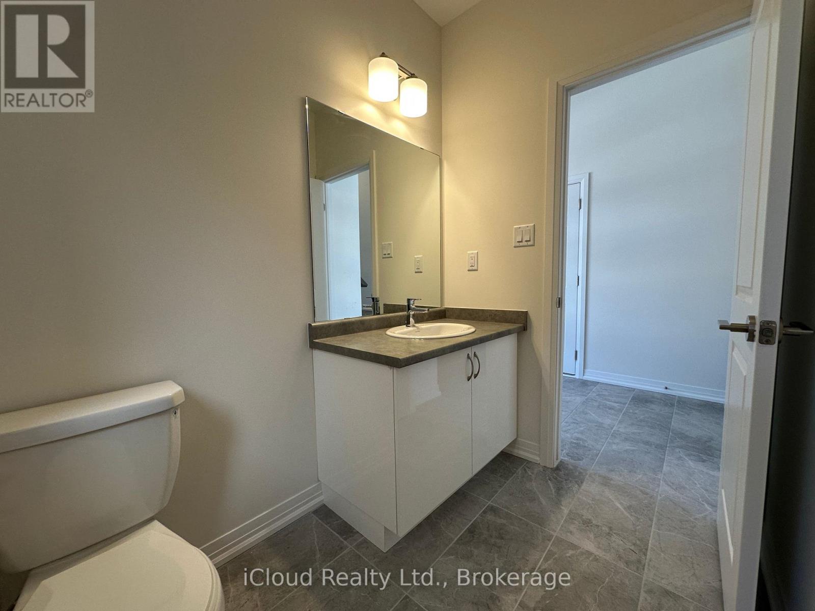 77 Mckernan Avenue, Brantford, Ontario  N3V 0C1 - Photo 7 - X12452966