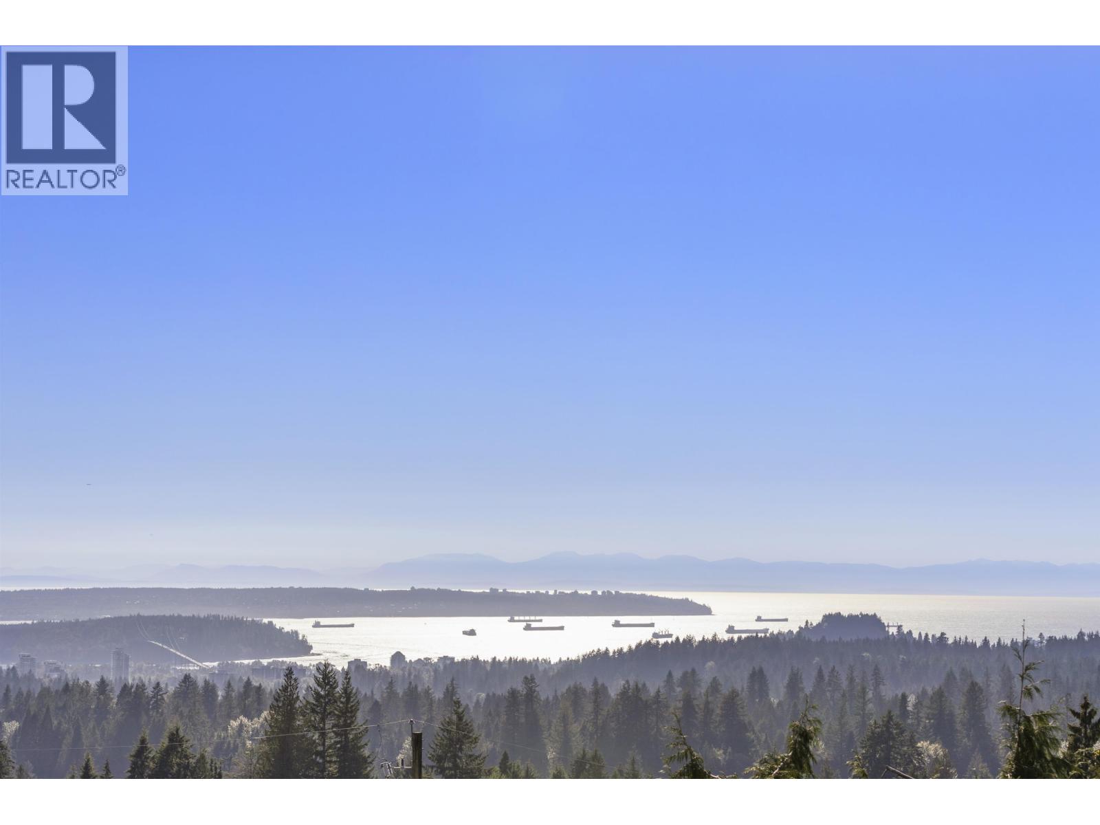 637 ALPINE COURT, North Vancouver, British Columbia