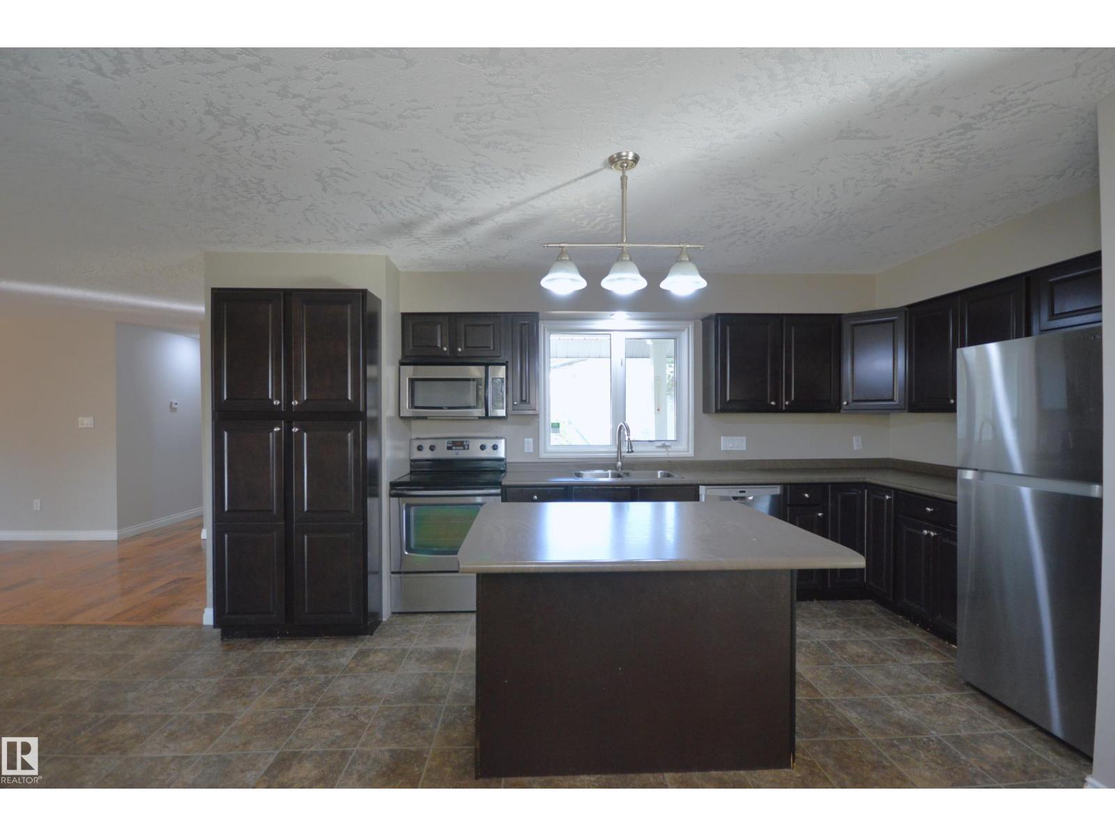 4308 44 St, Bonnyville Town, Alberta  T9N 1R9 - Photo 11 - E4461386