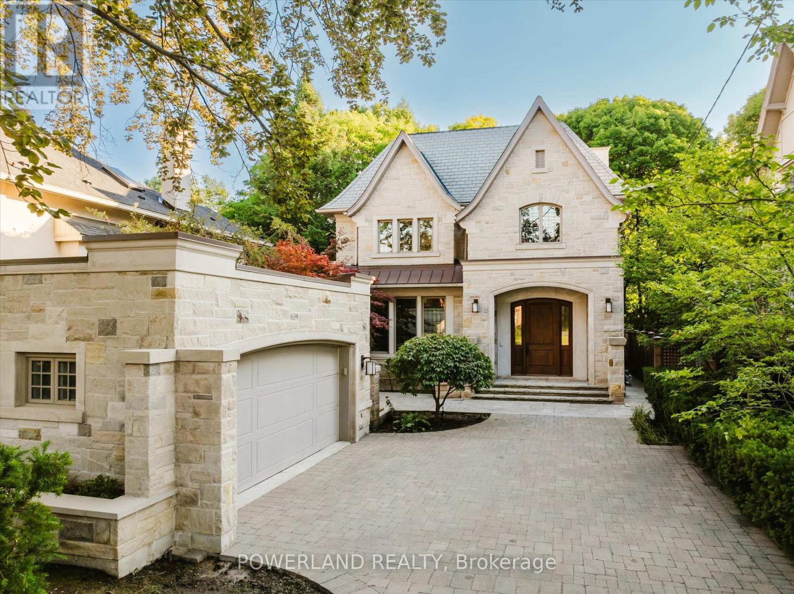 94 INGLEWOOD DRIVE, Toronto, Ontario