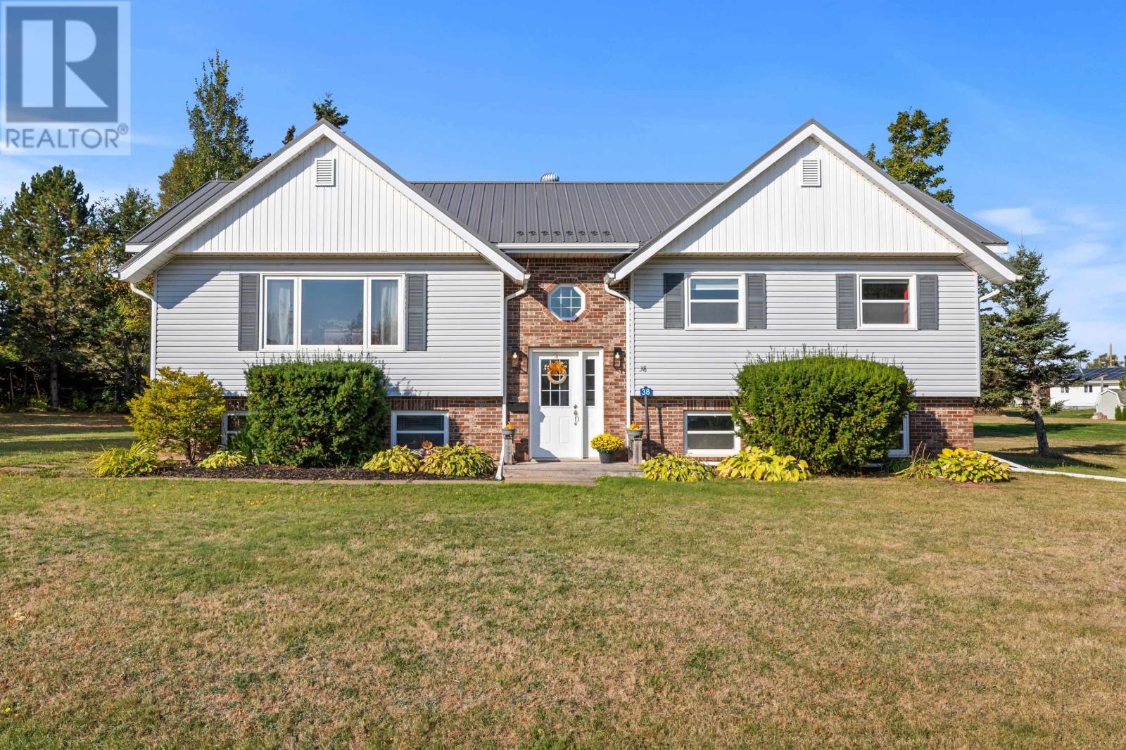 38 Taylor Crescent, Travellers Rest, Prince Edward Island  C1N 4J8 - Photo 1 - 202525466