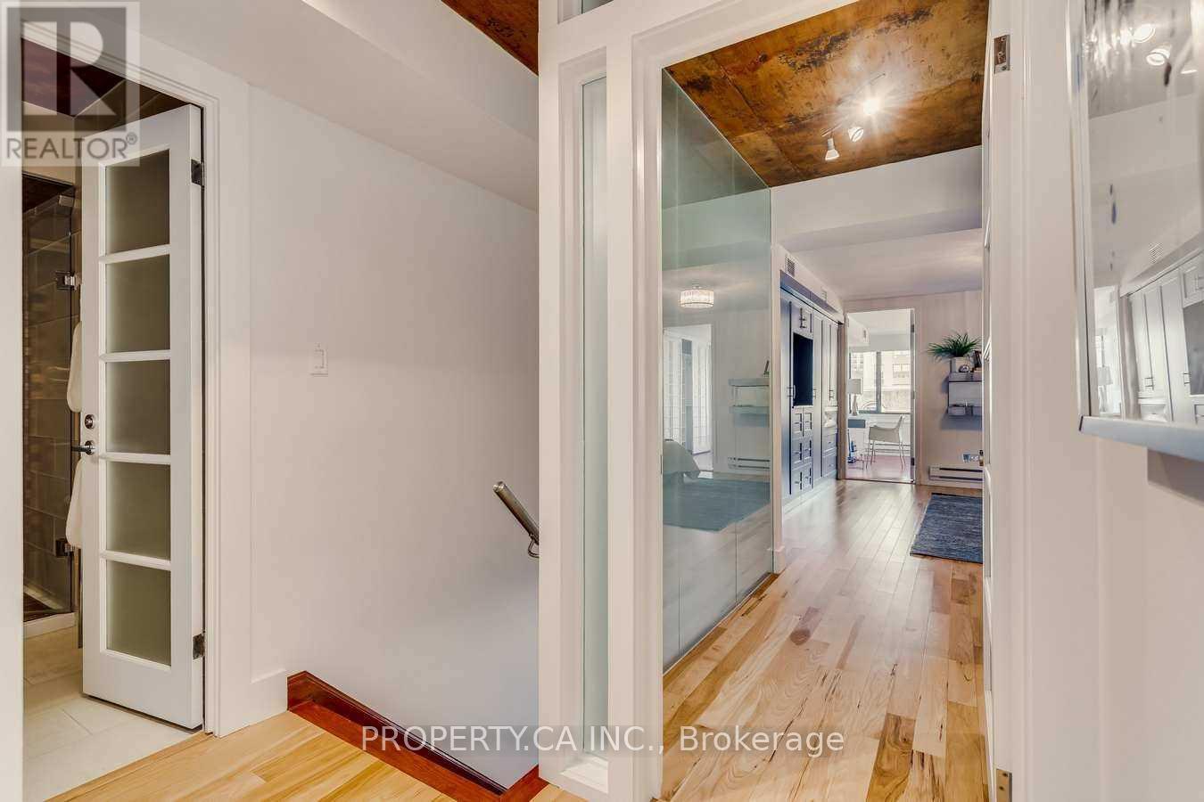 403 - 349 St Clair Avenue W, Toronto, Ontario  M5P 1N3 - Photo 26 - C12453025