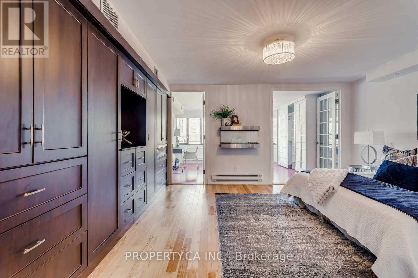 403 - 349 St Clair Avenue W, Toronto, Ontario  M5P 1N3 - Photo 27 - C12453025