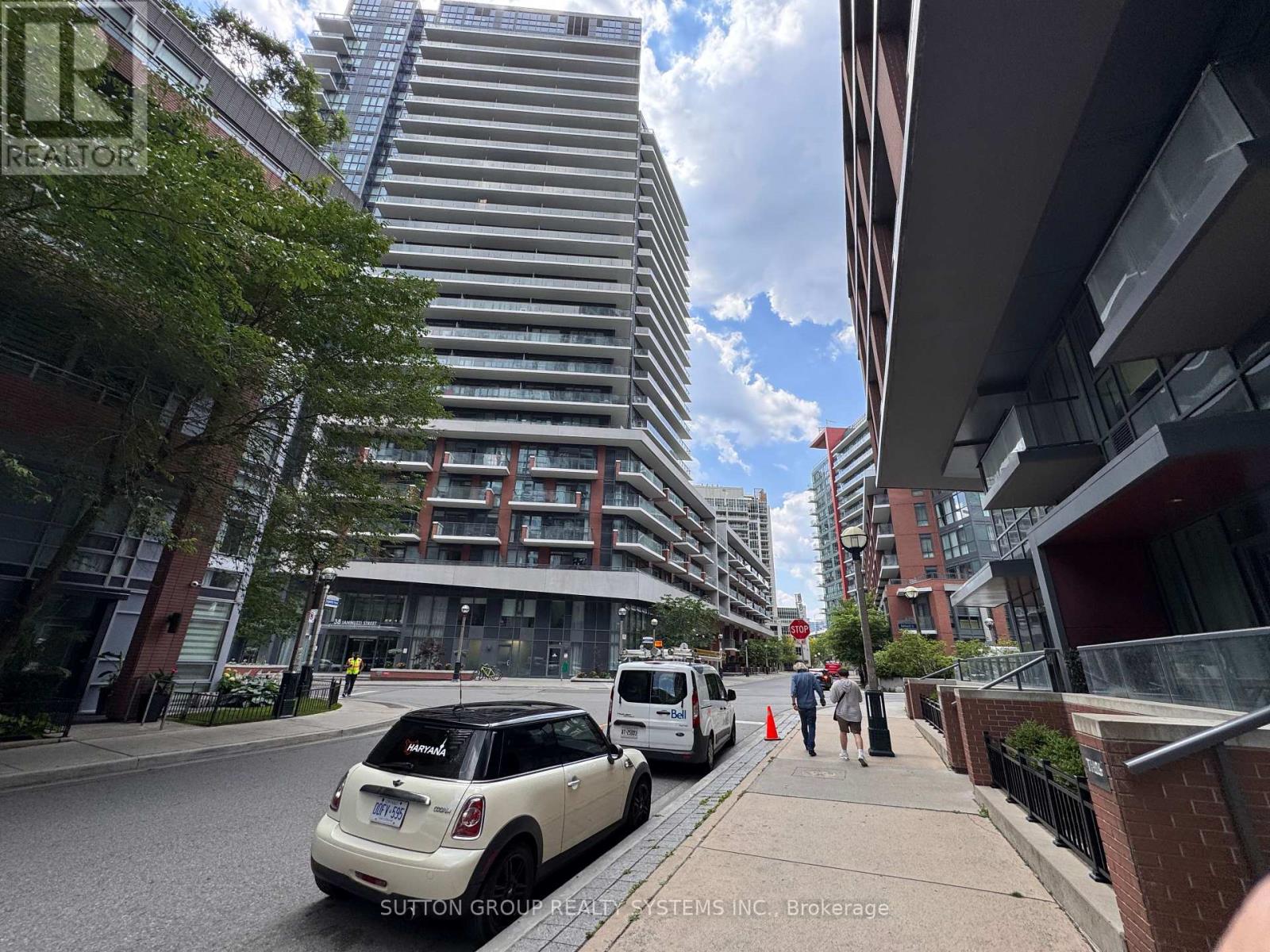 2908 - 20 Bruyeres Mews, Toronto, Ontario  M5V 0G8 - Photo 16 - C12453034