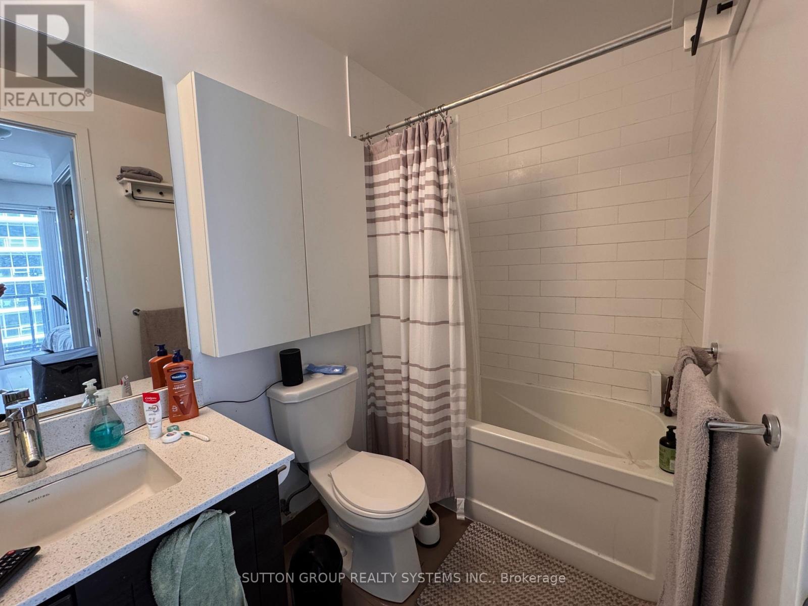 2908 - 20 Bruyeres Mews, Toronto, Ontario  M5V 0G8 - Photo 8 - C12453034
