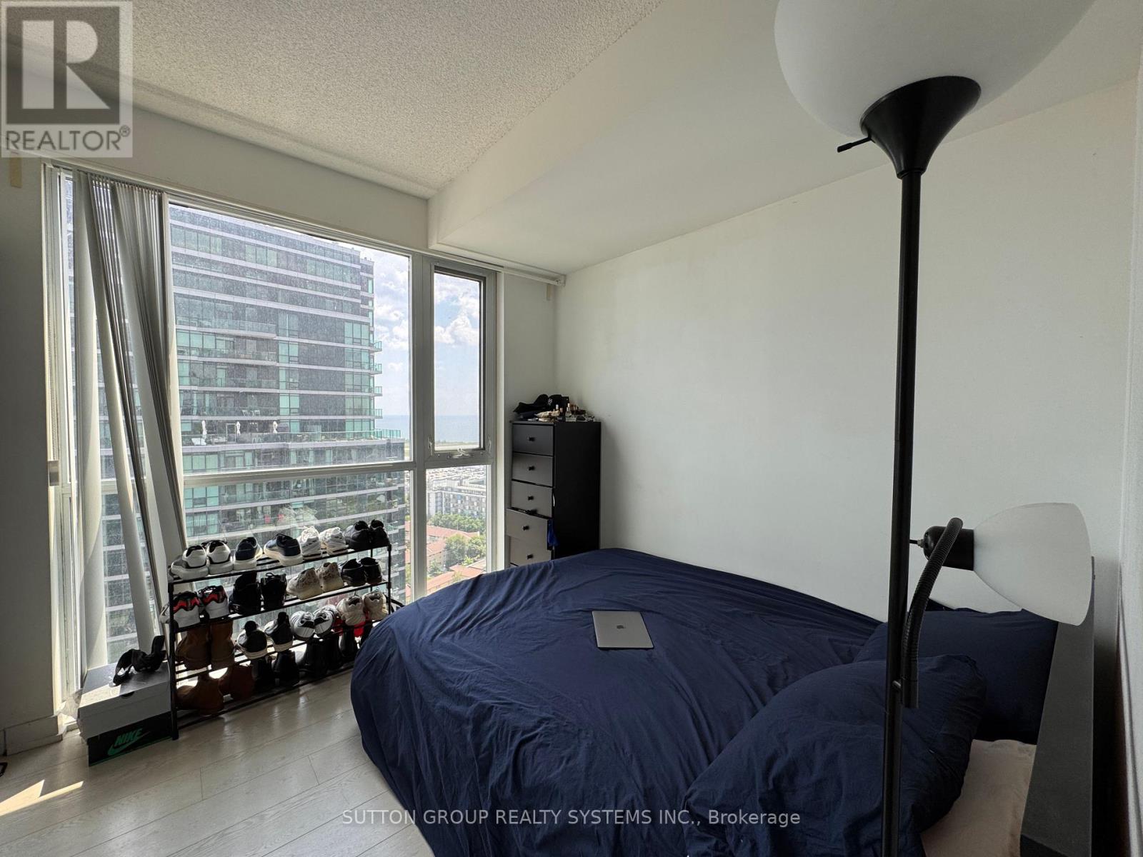 2908 - 20 Bruyeres Mews, Toronto, Ontario  M5V 0G8 - Photo 9 - C12453034