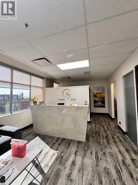 30 Springborough Boulevard Sw, Calgary, Alberta  T3H 0N9 - Photo 2 - A2260762