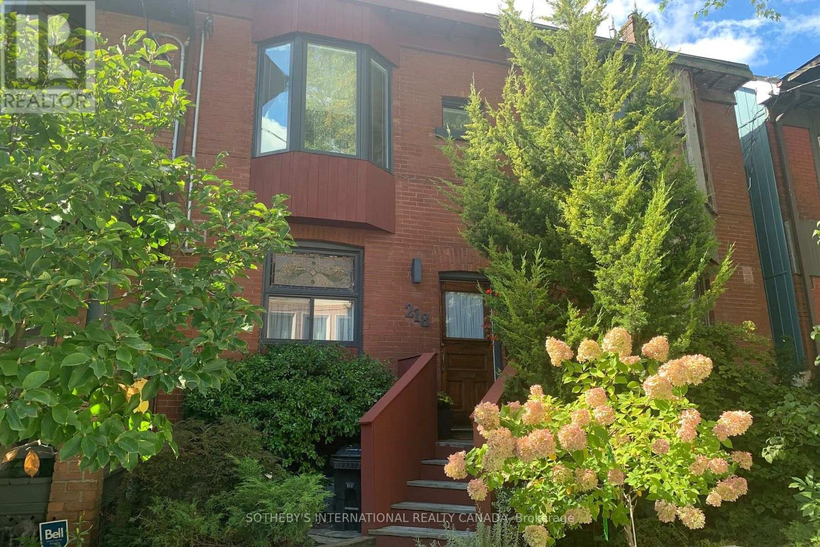 218 DE GRASSI STREET, Toronto, Ontario