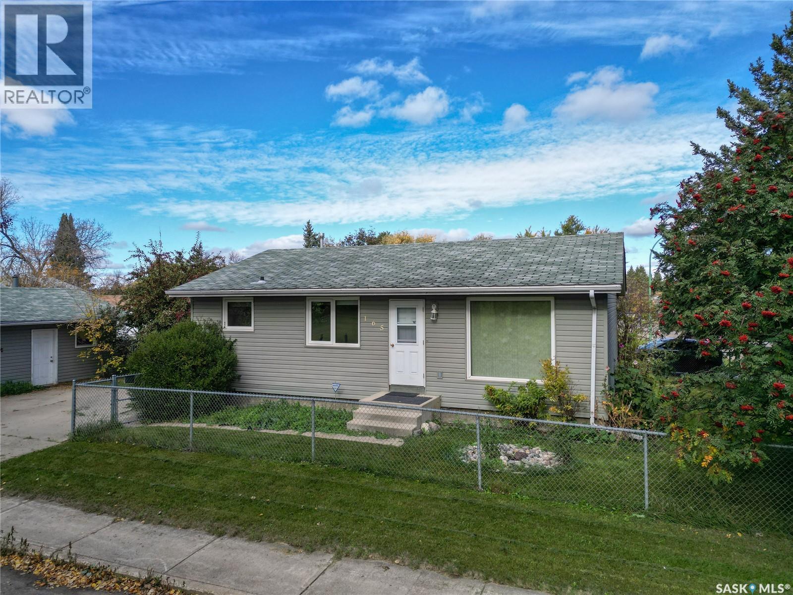 165 Macdowall Crescent, Prince Albert, Saskatchewan  S6V 6N4 - Photo 24 - SK020322