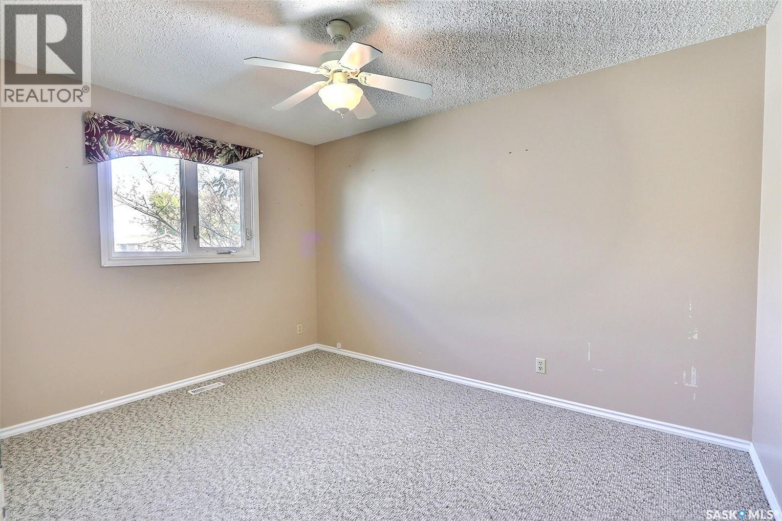 165 Macdowall Crescent, Prince Albert, Saskatchewan  S6V 6N4 - Photo 8 - SK020322