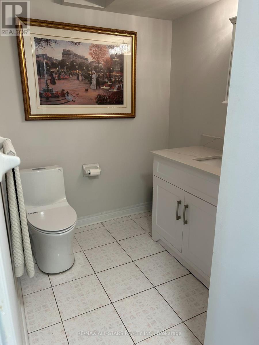 Full House - 171 Shaftsbury Avenue, Richmond Hill, Ontario  L4C 0G2 - Photo 22 - N12452999