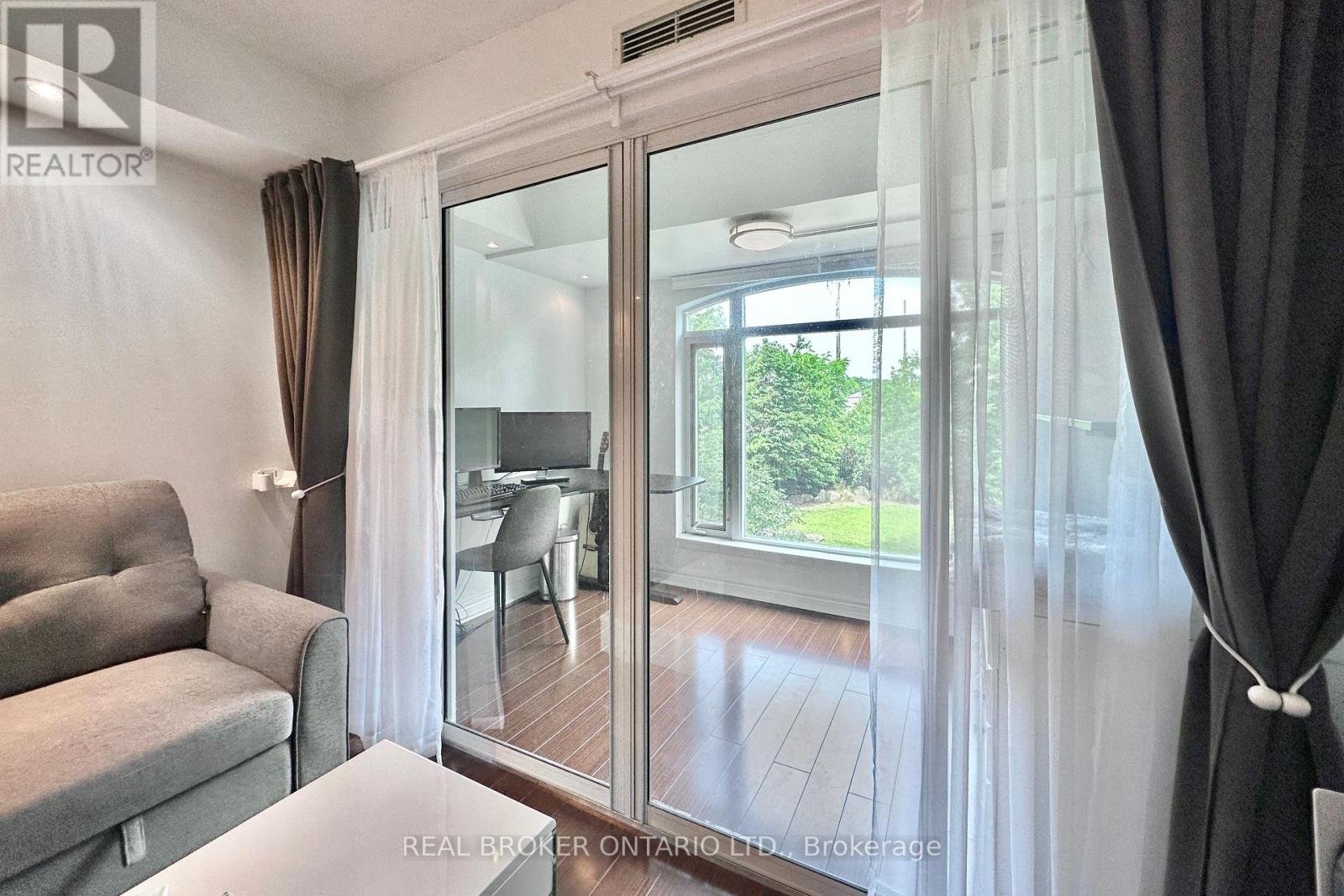 206 - 135 Pond Drive, Markham, Ontario  L3T 7V6 - Photo 13 - N12453032